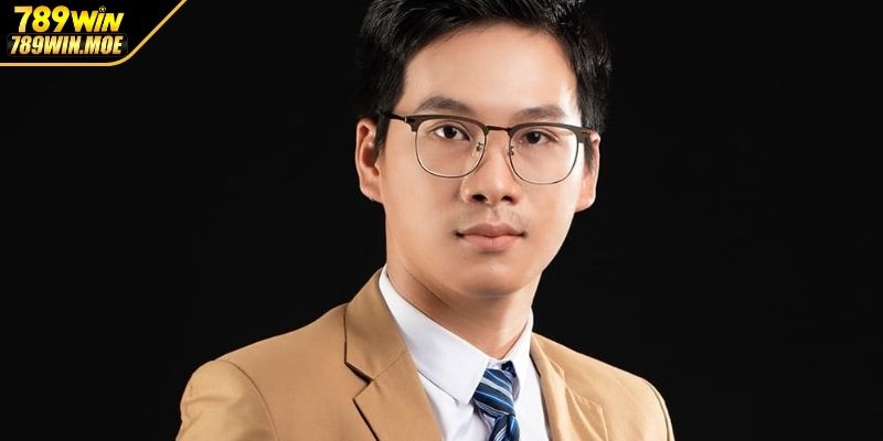 Thông tin sơ lược về tác giả Cao Minh Long